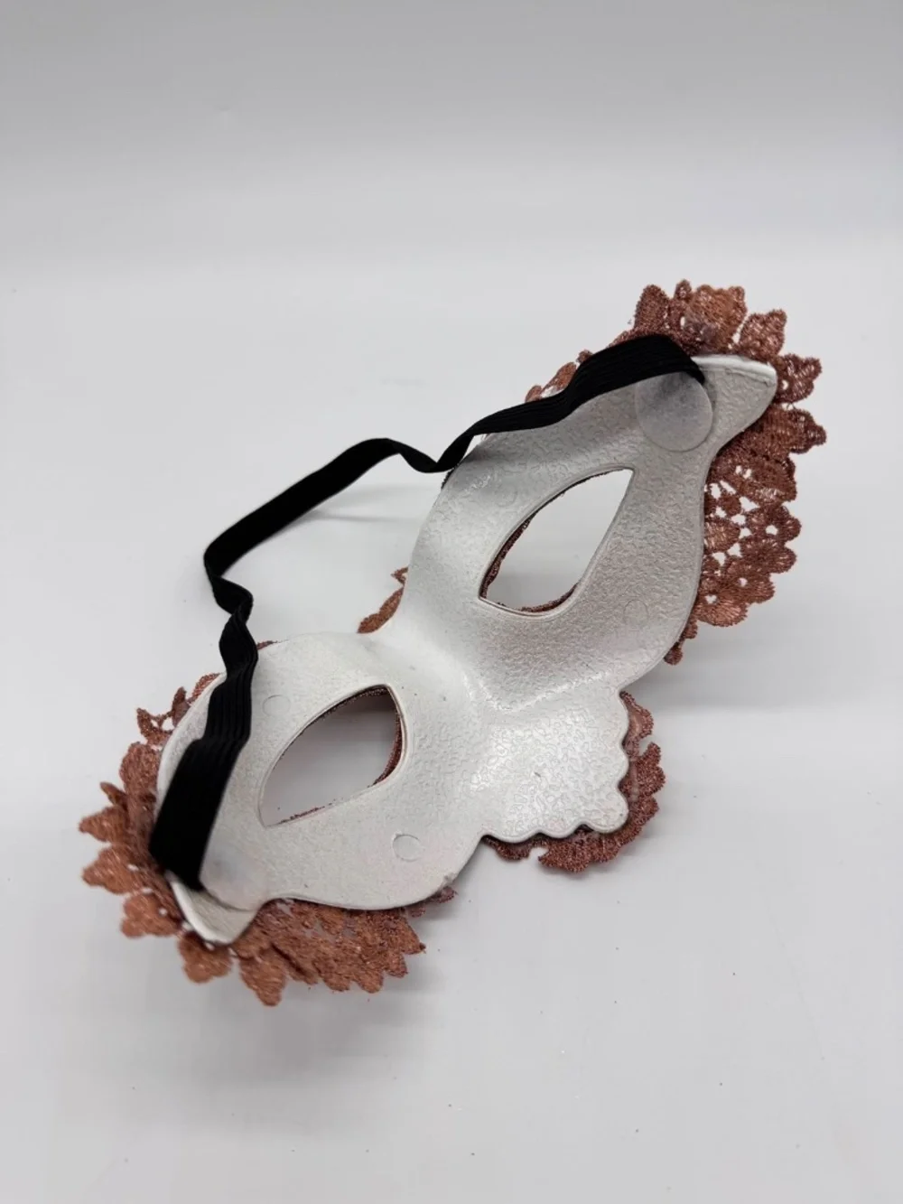 New Beyond Masquerade Rose Gold Lace Princess Venetian Mask Rhinestone Halloween